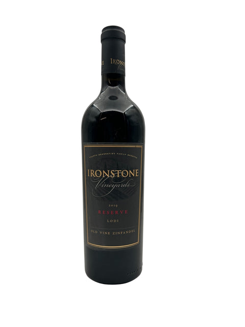 Flasche Old Vine Zinfandel Ironstone 2019