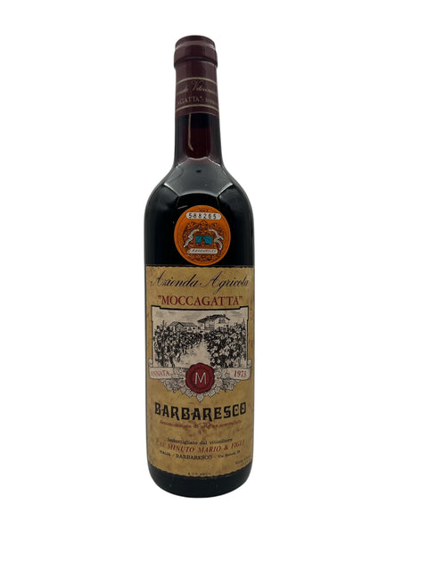 Flasche Rotwein Barbaresco Moccagatta 1975