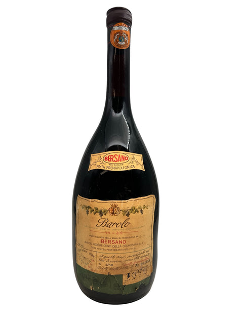 Flasche Barolo Bersano 1975, klassischer italienischer Rotwein aus dem Piemont
