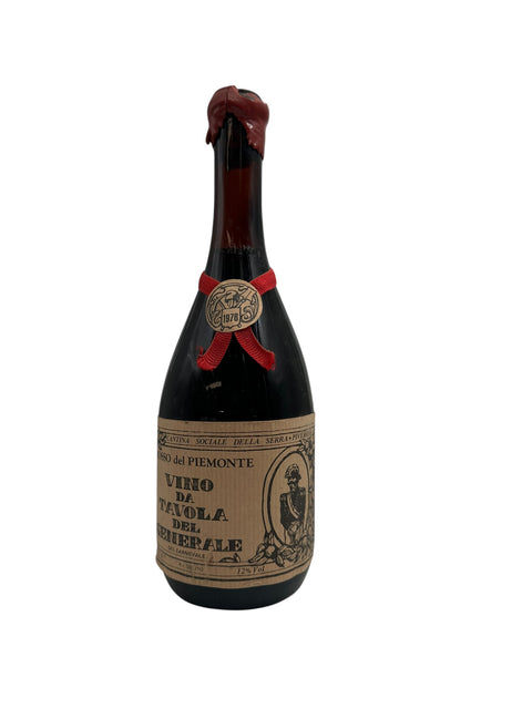 Flasche Vino da Tavola del Generale aus dem Jahr 1976 mit italienischem Etikett