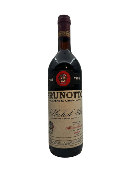 Flaske af Nebbiolo d'Alba Prunotto 1983 rødvin