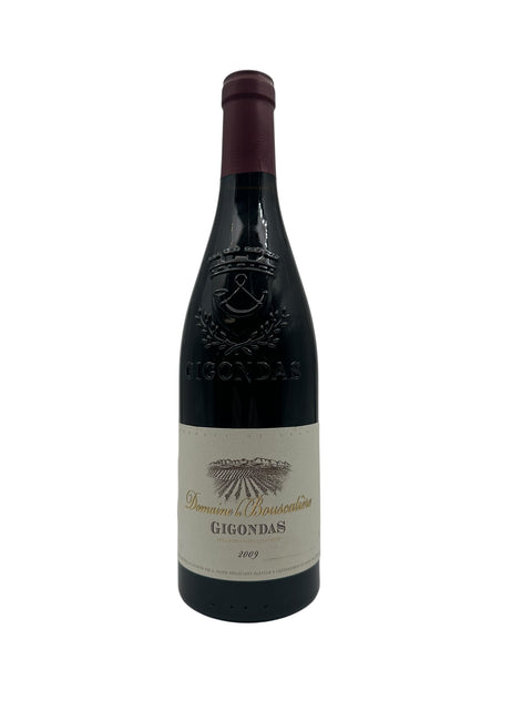 Flaske af Gigondas rødvin fra Domaine la Bouïssière 2009