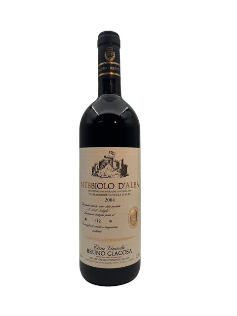 Bouteille de Nebbiolo d'Alba Bruno Giacosa 2004