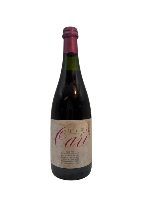 Bouteille de vin rouge de Cari Cantina Sociale di Casorzo 1990